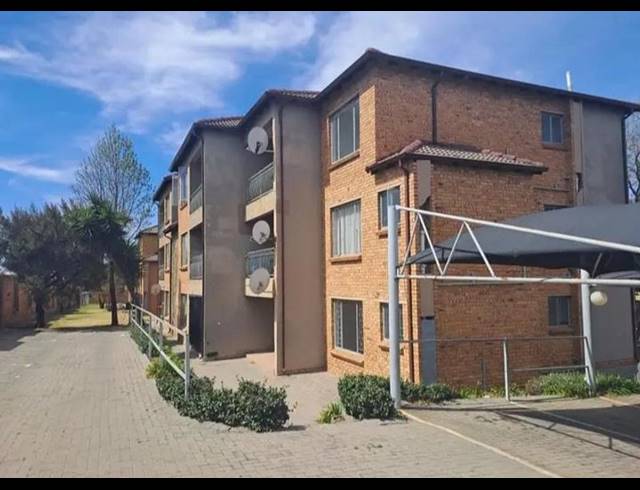 2 BEDROOM APARTMENT FOR SALE IN BIRCHLEIGH